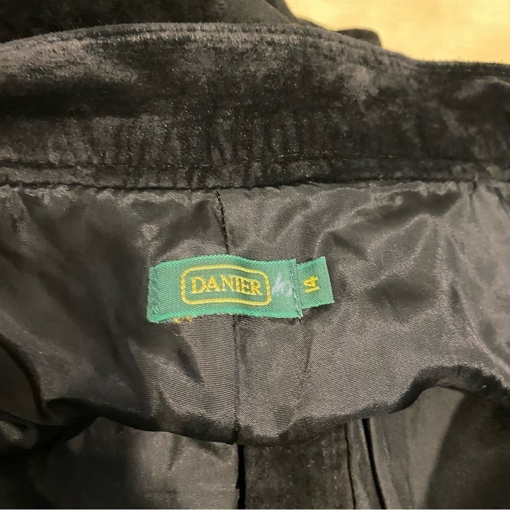 Danier • vintage black suede tapered trousers - Picture 7 of 11